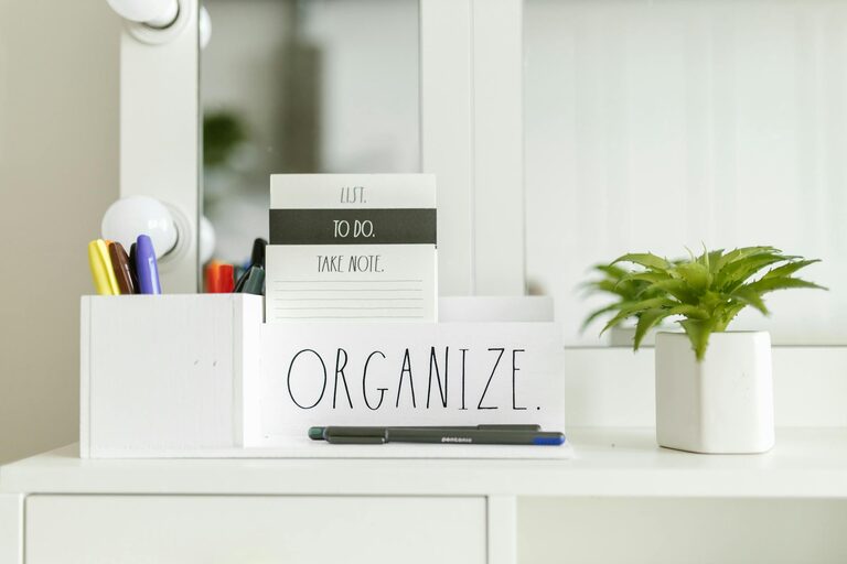 Tips for Organizing a Clutter-Free Home Office to Boost Productivity
